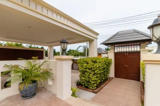 NICE BREEZE 7 : High Quality 3 Bed L-Shape Pool Villa 3