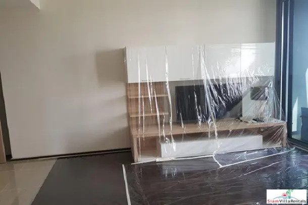 THE LINE Ratchathewi - Modern Two Bedroom Condo for Rent on the 29th Floor and Only Five Minutes to BTS Ratchathewii 2