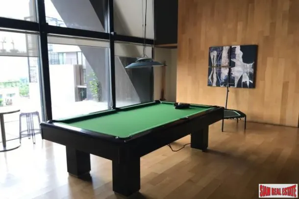 The Met Sathorn - Elegant and Modern Two Bedroom Condo within Walking Distance to BTS Chong Nonsi 2