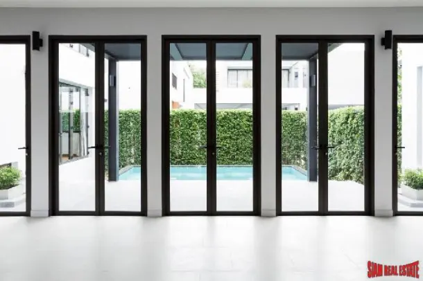Villa Compound - Luxurious 4-Bedroom House with private pool, Prime Thong Lo Location 4