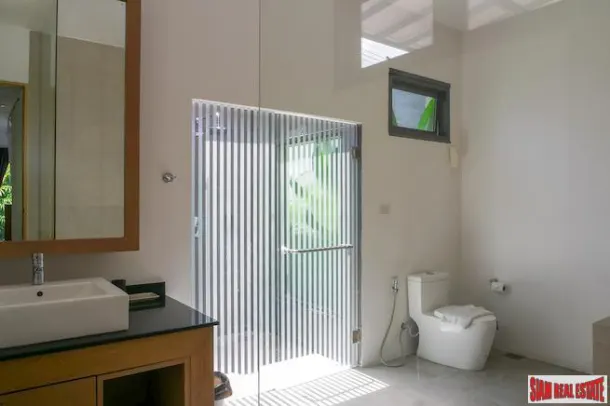 Deluxe One Bedroom Pool Villa for Sale near the Laguna Area 3