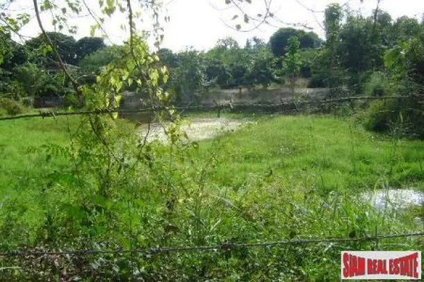Beautiful Mountain View Land and Home for Sale in Chang Dao, Chiang Mai 2