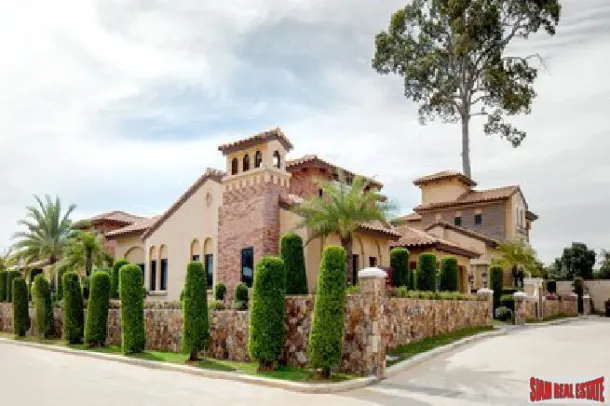 Beautiful architecture villa in a very convenience location -Na jomtian 4