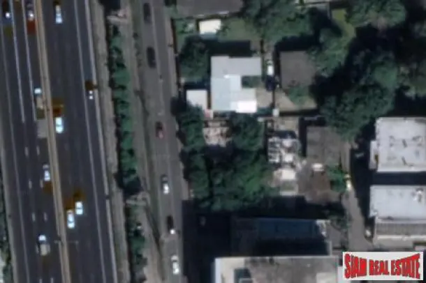 Residenial or Commerical Land Plot with Road Frontage at Sukhumvit Soi 2 4