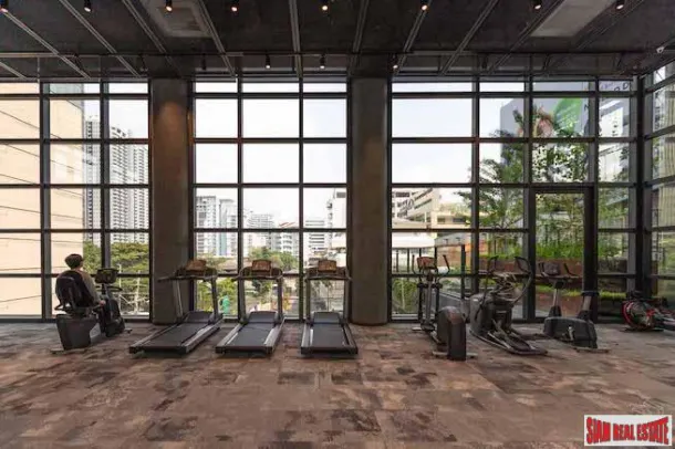 The Lofts Asoke - Modern and Well Decorated Two Bedroom Condo for Rent 3