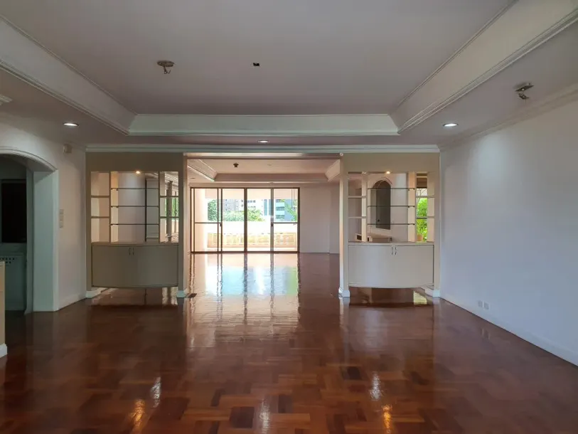 G.M. Mansion - Pet friendly 4 Bedroom, 5 bathroom, 450 sqm of Absolute Luxury - Sukhumvit 30 2