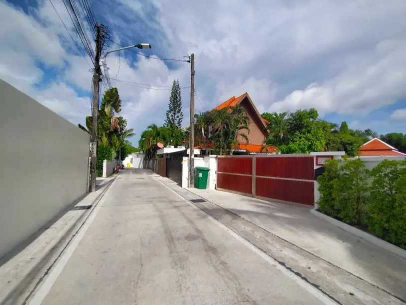 Fully Furnished 3-Bedroom Pool Villa for Rent in Rawai - Perfect for Families 3