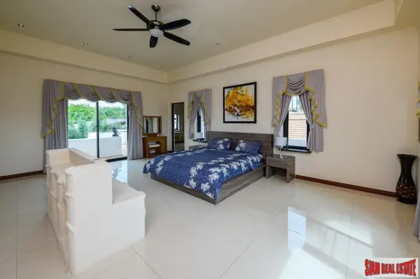 Santa Maria Estate - Impressive Six Bedroom Tropical Pool Villa for Sale Near the Golf Course in East Pattaya 3