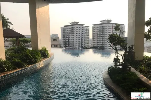 Sky Walk Residences - Large Two Bedroom on 30th Floor with Many Amenities in Phra Khanong 2