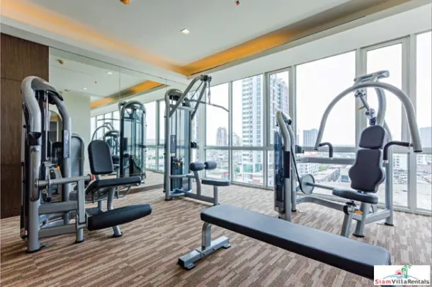 Sky Walk Residences - Large Two Bedroom on 30th Floor with Many Amenities in Phra Khanong 3