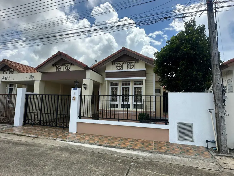 3-bed Townhouse for rent in Kathu — 3-bedroom townhouse · Kathu