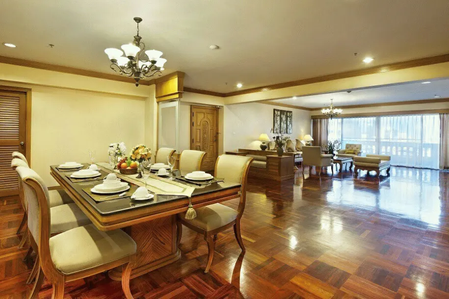 Centrepoint Residence Phromphong - Large 265 sqm. and 3 bedrooms, 4 bathrooms for Rental. 3
