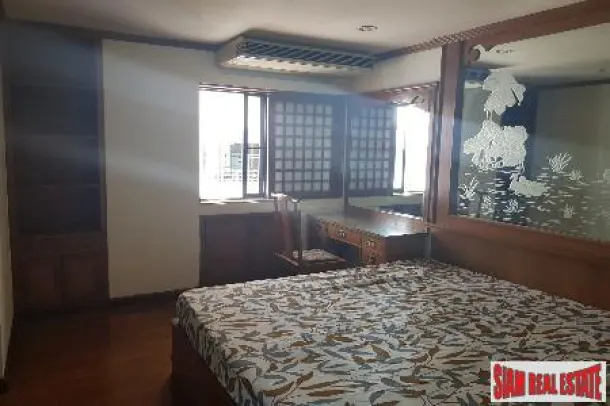 Le Premier Condo Sukhumvit 59 - Furnished Two Bedroom, Three Bath Condo for Rent in Popular Thong Lo 3