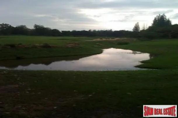 Over 2 Rai of Hua Hin Land in an Exclusive Golf Estate 4