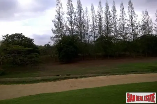 Over 2 Rai of Hua Hin Land in an Exclusive Golf Estate 3