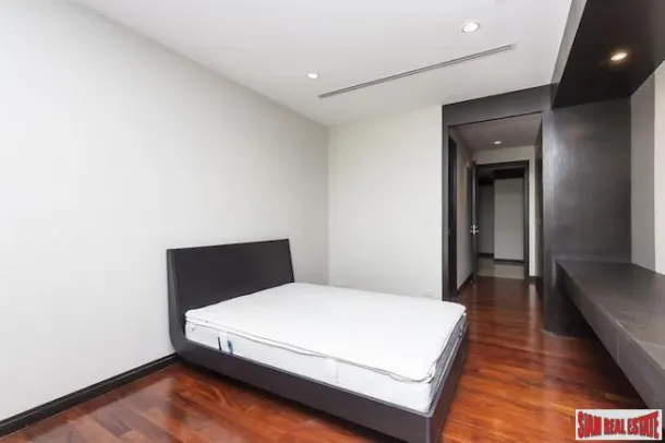Supreme Garden - Large Private Three Bedroom Family Condo with Pool &amp; Garden Views in a Peaceful Sathon Oasis 3