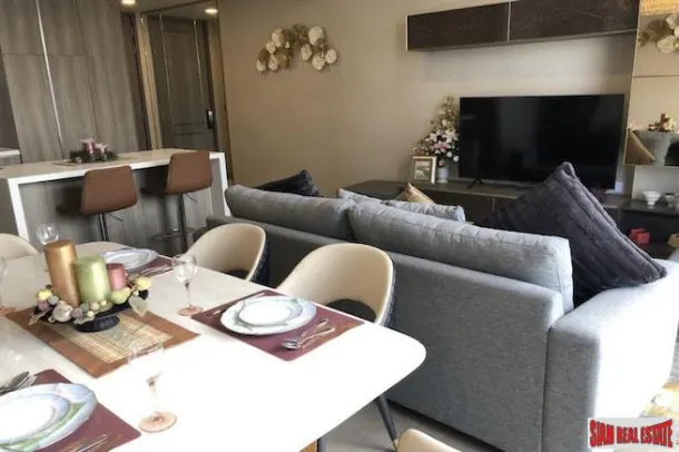 Celes Asoke - Clear City Views from this Two Bedroom Corner Condo for Rent 3
