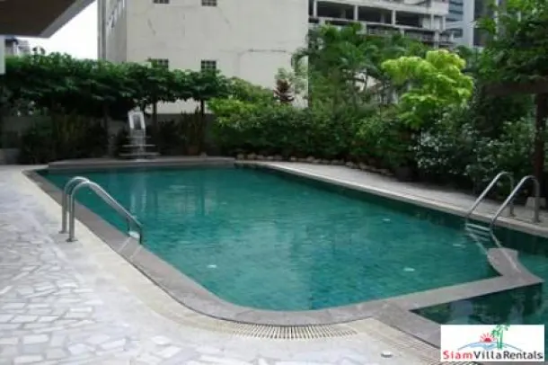 Lake Avenue - Extra Large and Super Convenient Location Two Bedroom Condo for Rent in Asok 2