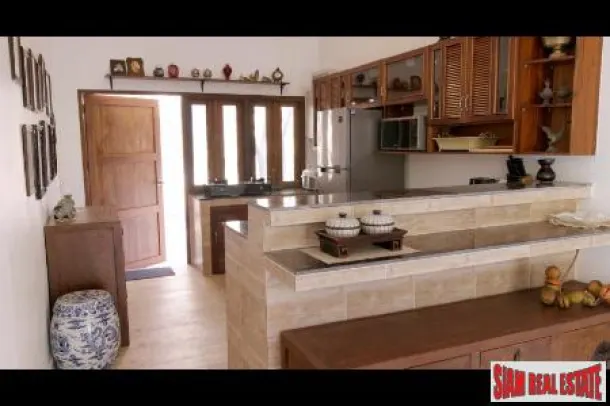 Three Bedroom Pool Villas only 150m From the Beach in Kao Tao 3