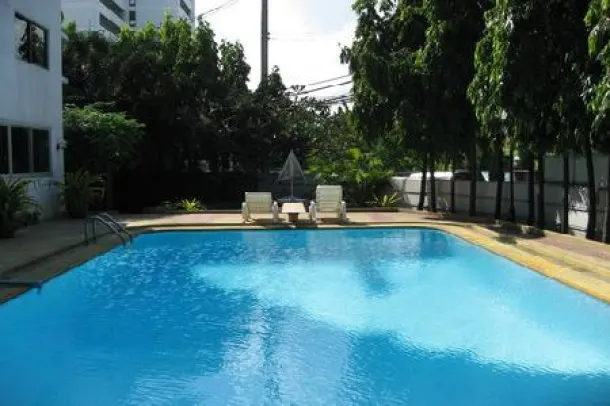 3-bed Apartment for rent in Phrom Phong — 3-bedroom apartment · Phrom Phong