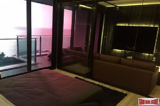 Modern 1 bedroom at a quiet development with private beach for sale- Naklua 2