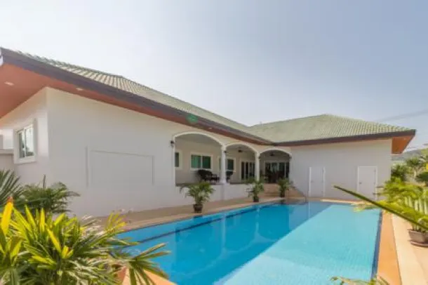 3-bed Villa for sale in South Hua Hin (Soi 88-112) — 3-bedroom villa · South Hua Hin (Soi 88-112)