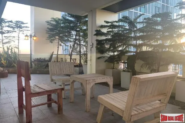 Duplex Penthouse Condo on the 24th and 25th Floors for Rent with Large Open Terrace at Sukhumvit 16/22 2