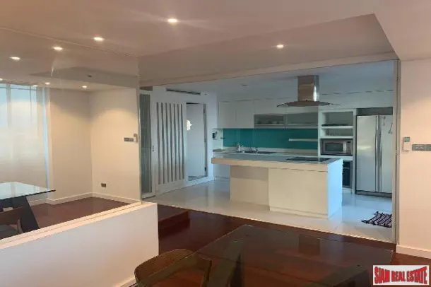 Duplex Penthouse Condo on the 24th and 25th Floors for Rent with Large Open Terrace at Sukhumvit 16/22 4