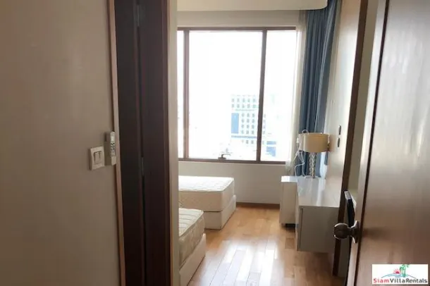 Emporio Place - Deluxe 27th Floor Three Bedroom Condo for Rent with City Views in Phrom Phong 4