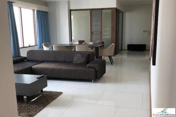 Emporio Place - Deluxe 27th Floor Three Bedroom Condo for Rent with City Views in Phrom Phong 3