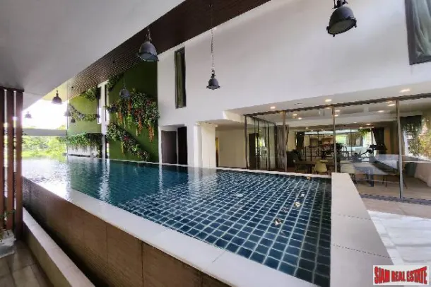 The Pillar Condominium Complex - 2 Bedrooms and 2 Bathrooms for Sale in Phra Khanong Area of Bangkok 4