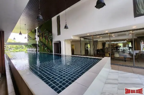 The Pillar Condominium Complex - 2 Bedrooms and 2 Bathrooms for Sale in Phra Khanong Area of Bangkok 2