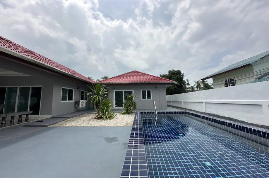 3-bed Villa for rent in Rawai — 3-bedroom villa · Rawai