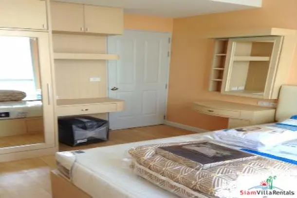 Baan Sathorn Chaopraya - Large Two Bedroom Condo for Rent on the Riverside 2