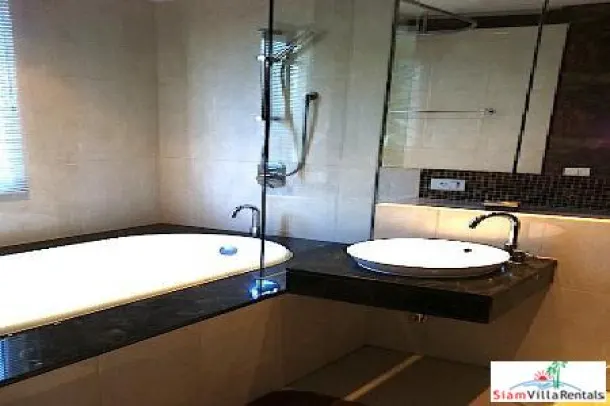 The Lakes - Huge Two Bedroom Pet Friendly Condo with Views and Extras Asok 2