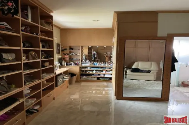 4 bedrooms Family Home on the east-side of Pattaya 4