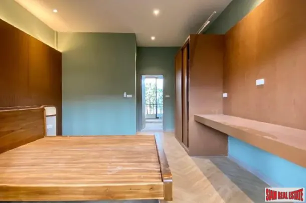 Newly Renovated Three Bedroom Detached Two Storey House for Sale Near BTS Prakanong 4