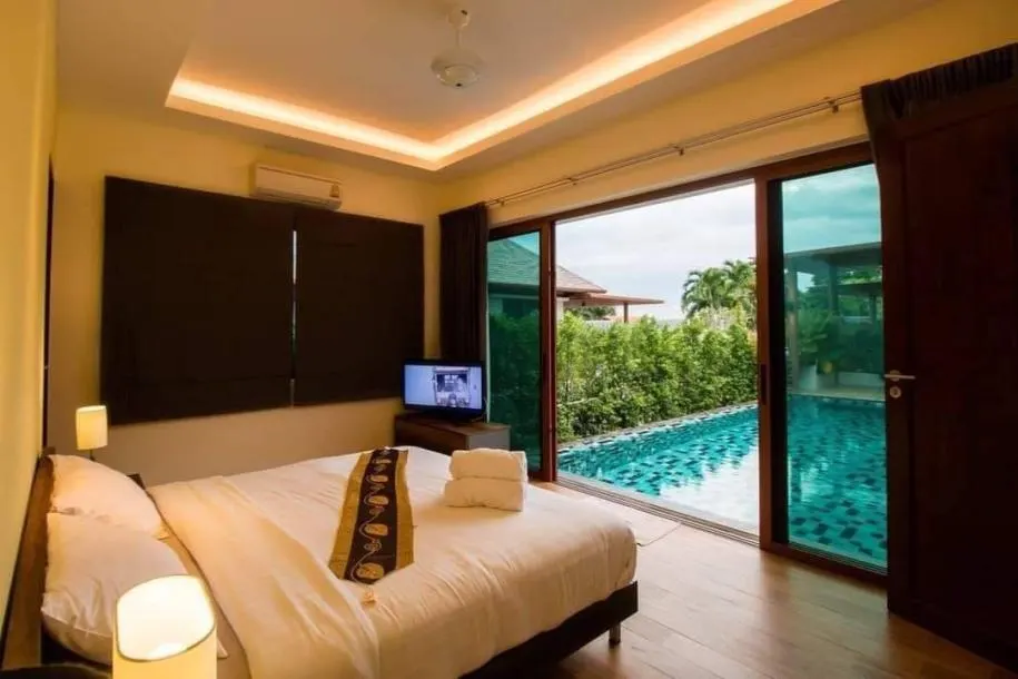 Spacious Three Bedroom Pool Villa for Rent in Rawai 2