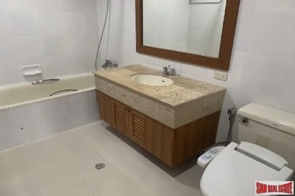 Acadamia Grand Tower - Spacious 3 Bed Condo for Rent in Phrom Phong 2