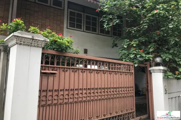 Large Three Bedroom Family Style House for Rent on Asoke BTS , 5 Min Walk to BTS. 2