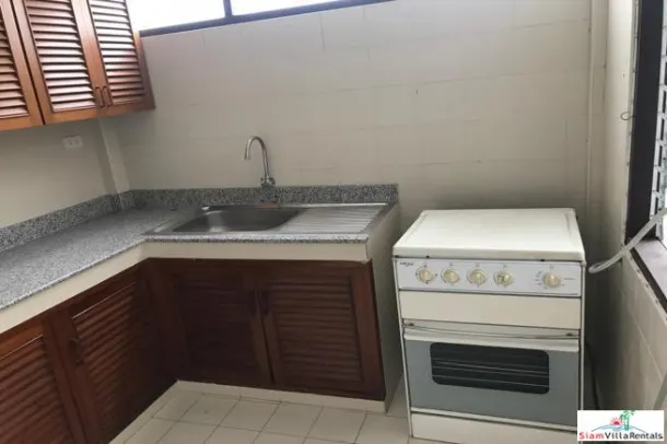 Large Three Bedroom Family Style House for Rent on Asoke BTS , 5 Min Walk to BTS. 3
