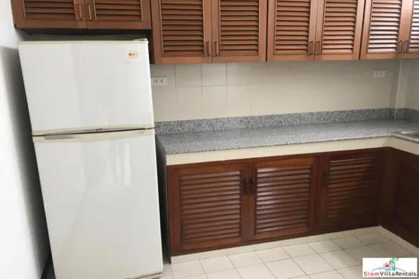 Large Three Bedroom Family Style House for Rent on Asoke BTS , 5 Min Walk to BTS. 4