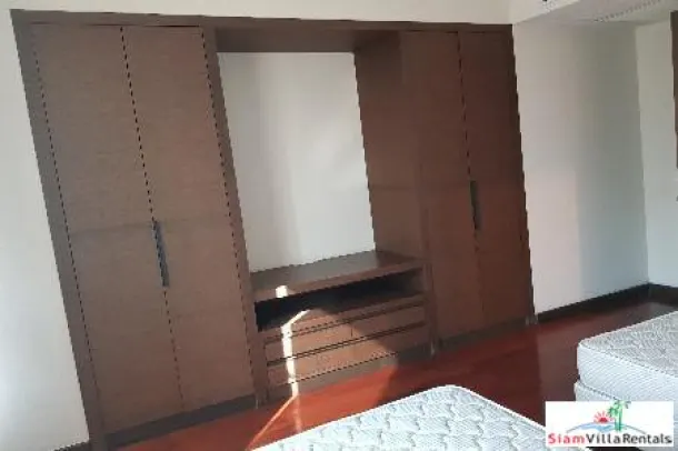 Modern Designed Two Bedroom on Sukhumvit 55 2