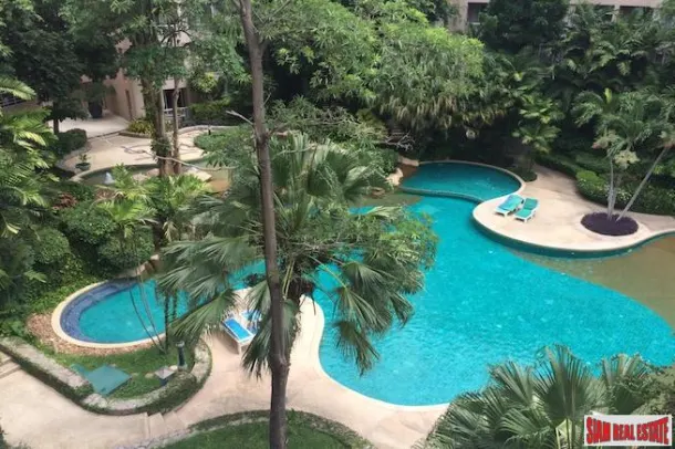 Walk to the Beach from this Resort Style Two Bedroom Condominium in Hua Hin 3