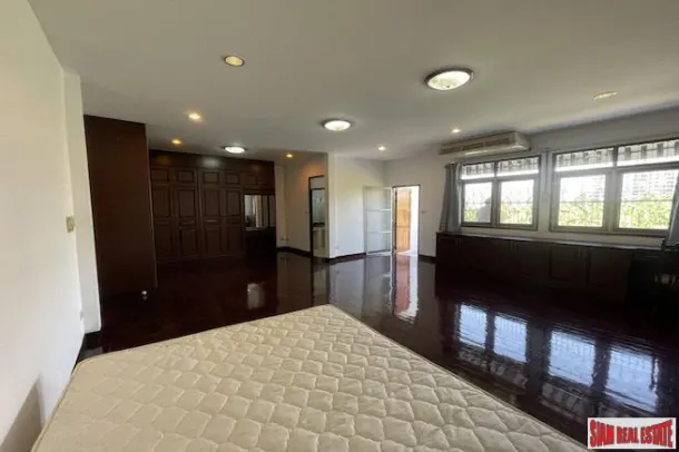 Extra Large Three Bedroom Detached House for Rent in the Heart of the City - Thong Lo 2