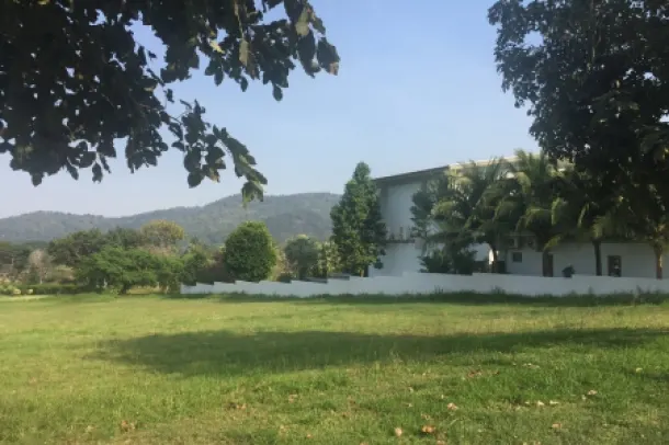 Well Presented 4 Bed Pool Villa 2