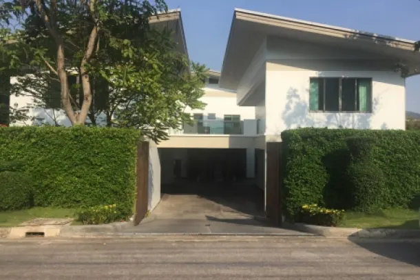 Well Presented 4 Bed Pool Villa 3