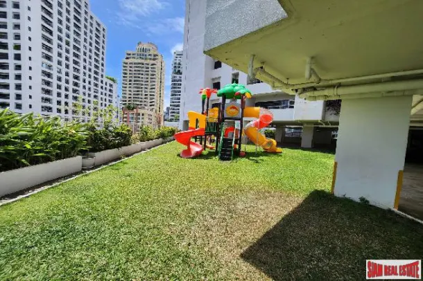 Large and Comfortable Two Bedroom ( Pets Friendly ) for Rental in Nana,Bangkok. 3