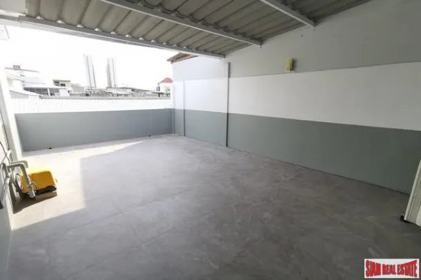 Three Storey Six Bedroom Home for Rent in an Excellent Sathupradit-Rama 3 Location 4