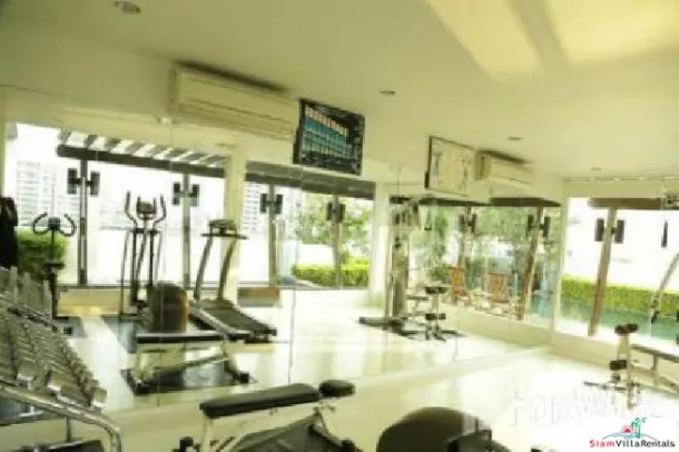 The 49 Plus II - Two Bedroom Top Floor Apartment in Nice Low Rise, Sukhumvit 49 4